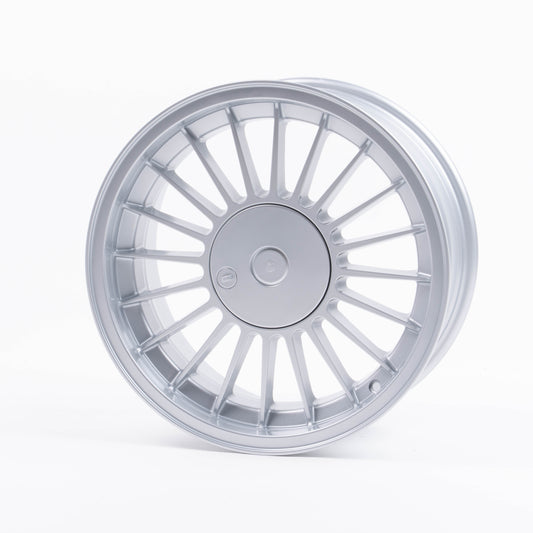 Maxilite Alpina Design Felge 8x17 5x120 ET15