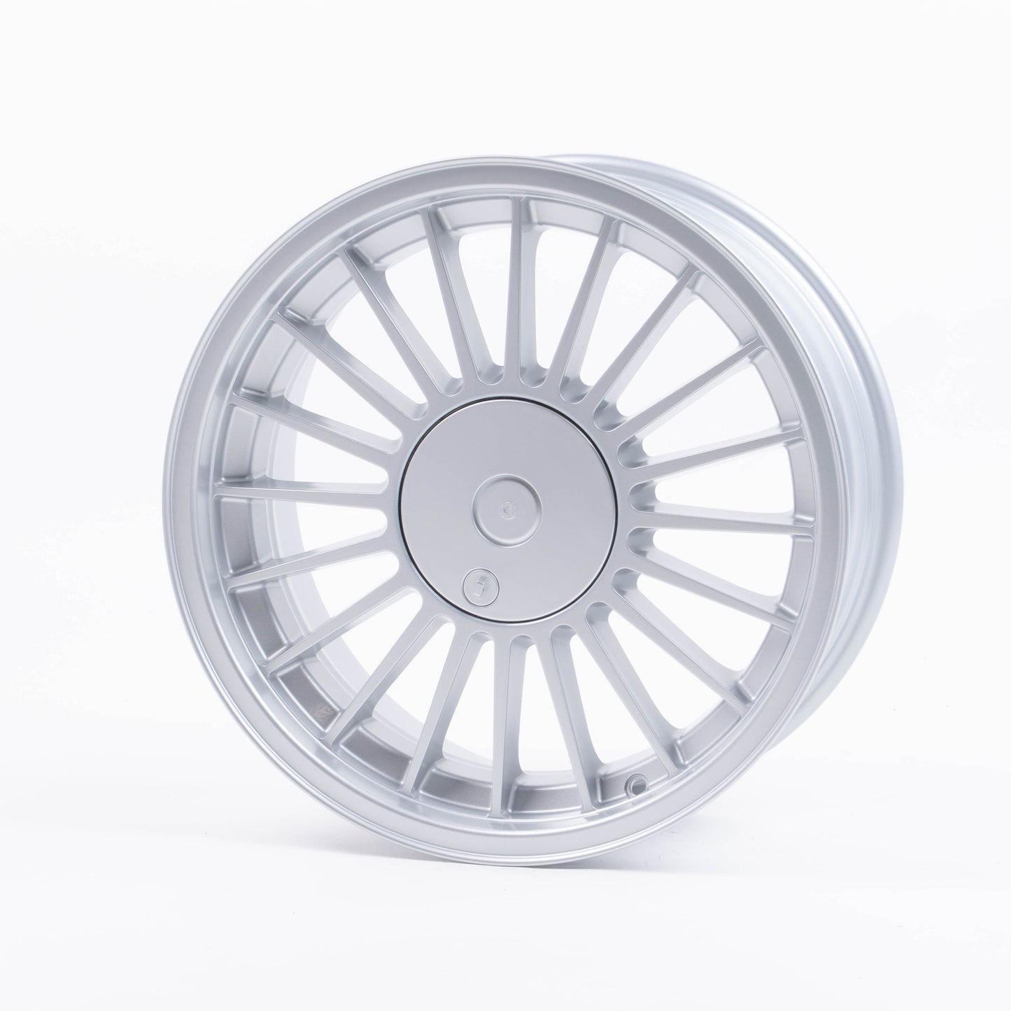 Maxilite Alpina Design Felge 8x18 5x120 ET25