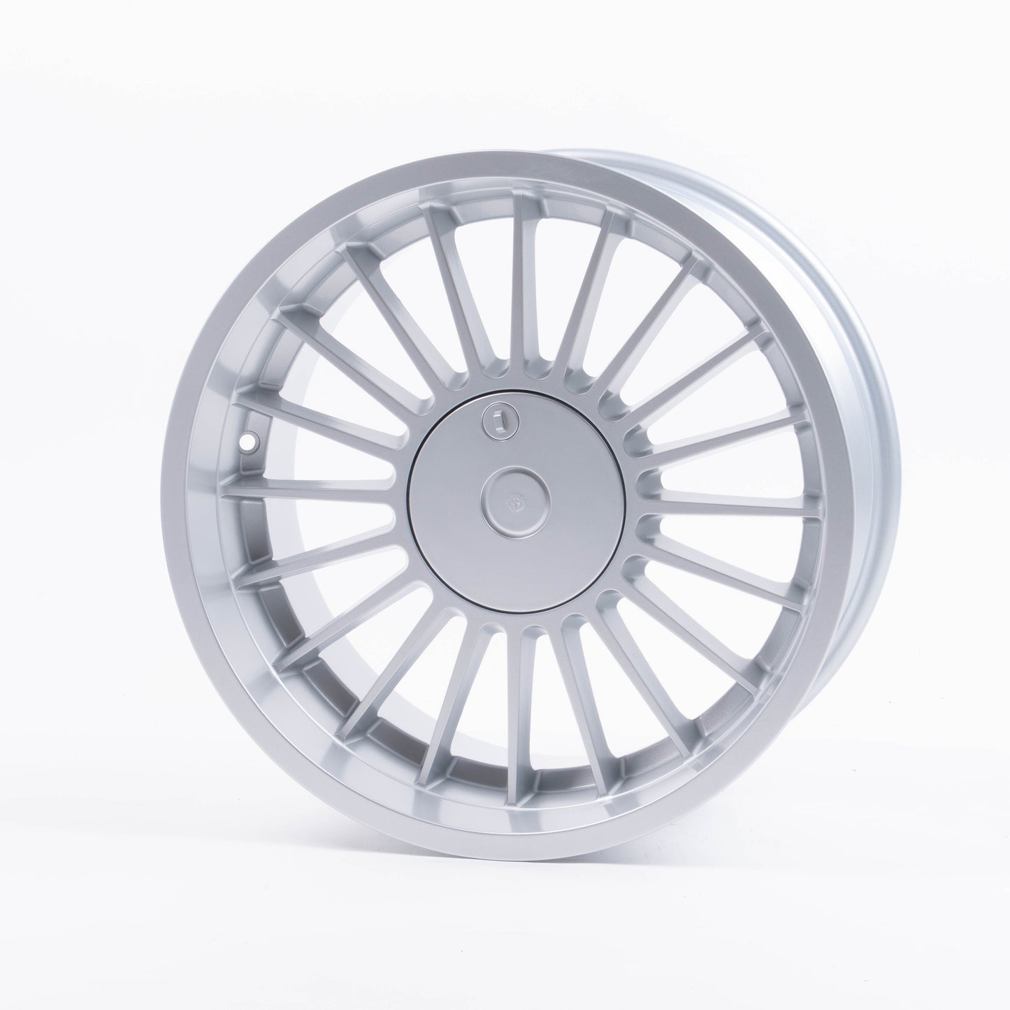 Maxilite Alpina Design Felge 9x18 5x120 ET12