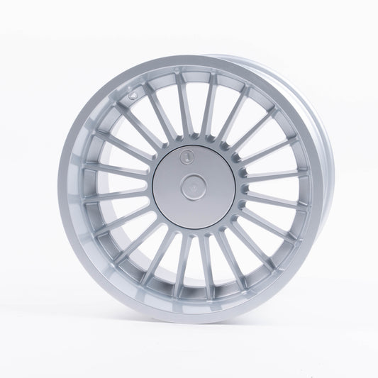 Maxilite Alpina Design Felge 10,5x18 5x120 ET20