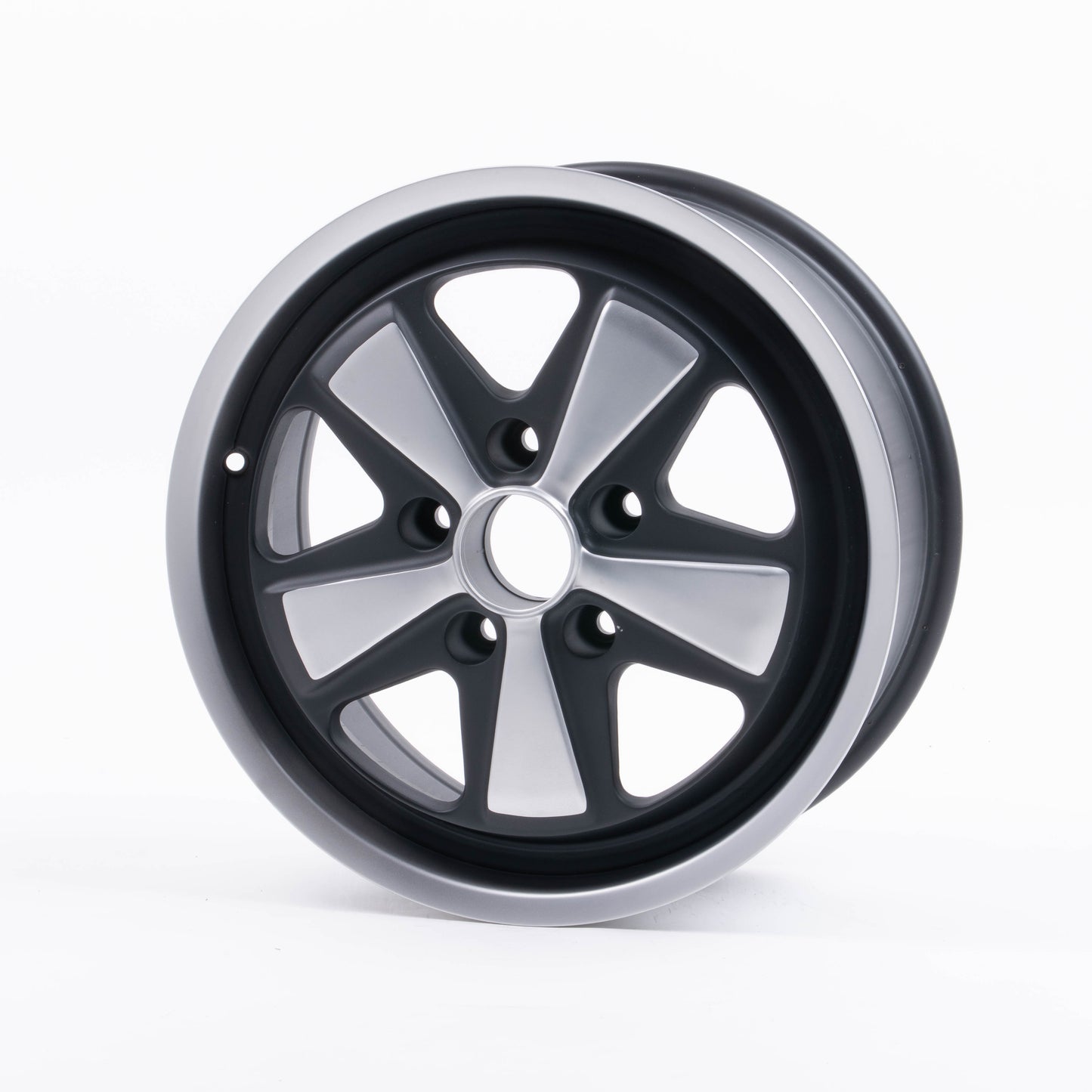 Maxilite Fuchs Design Felge 7,5x17 5x130 ET-27 eloxierter look