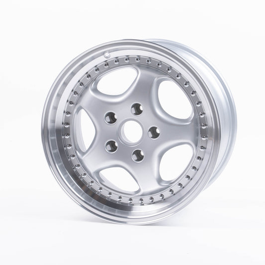 Maxilite Mehrteiler Design Felge 10x18 5x130 ET10,6